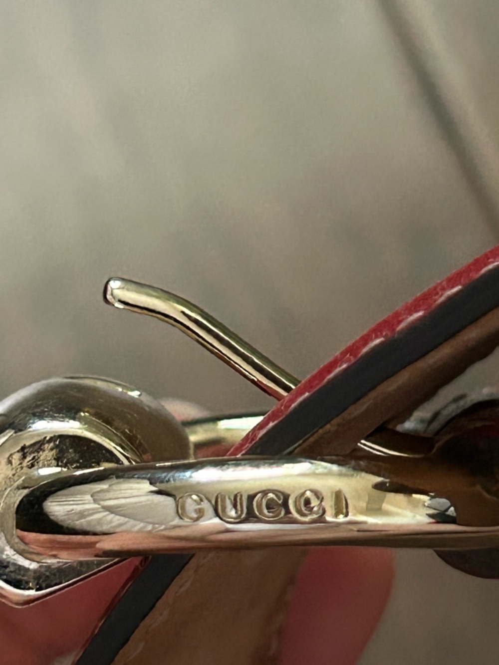 Gucci Monogram Belt with Red Leather and Gold Buckle - Picture 4 of 12